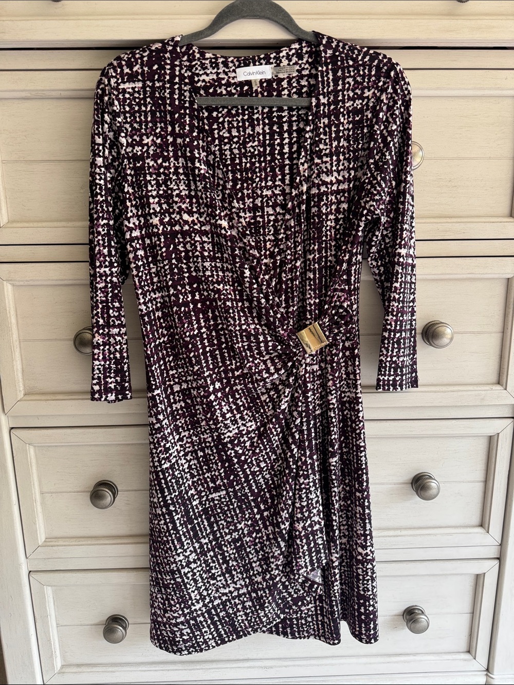 Calvin Klein Plum and Black Abstract Wrap Midi Dress with Buckle SZ M